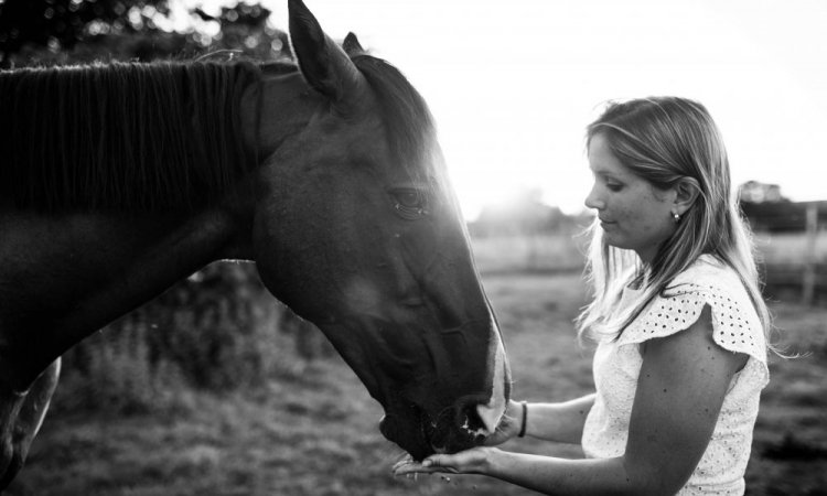 Photographe professionnel pour shooting avec cheval à Lyon